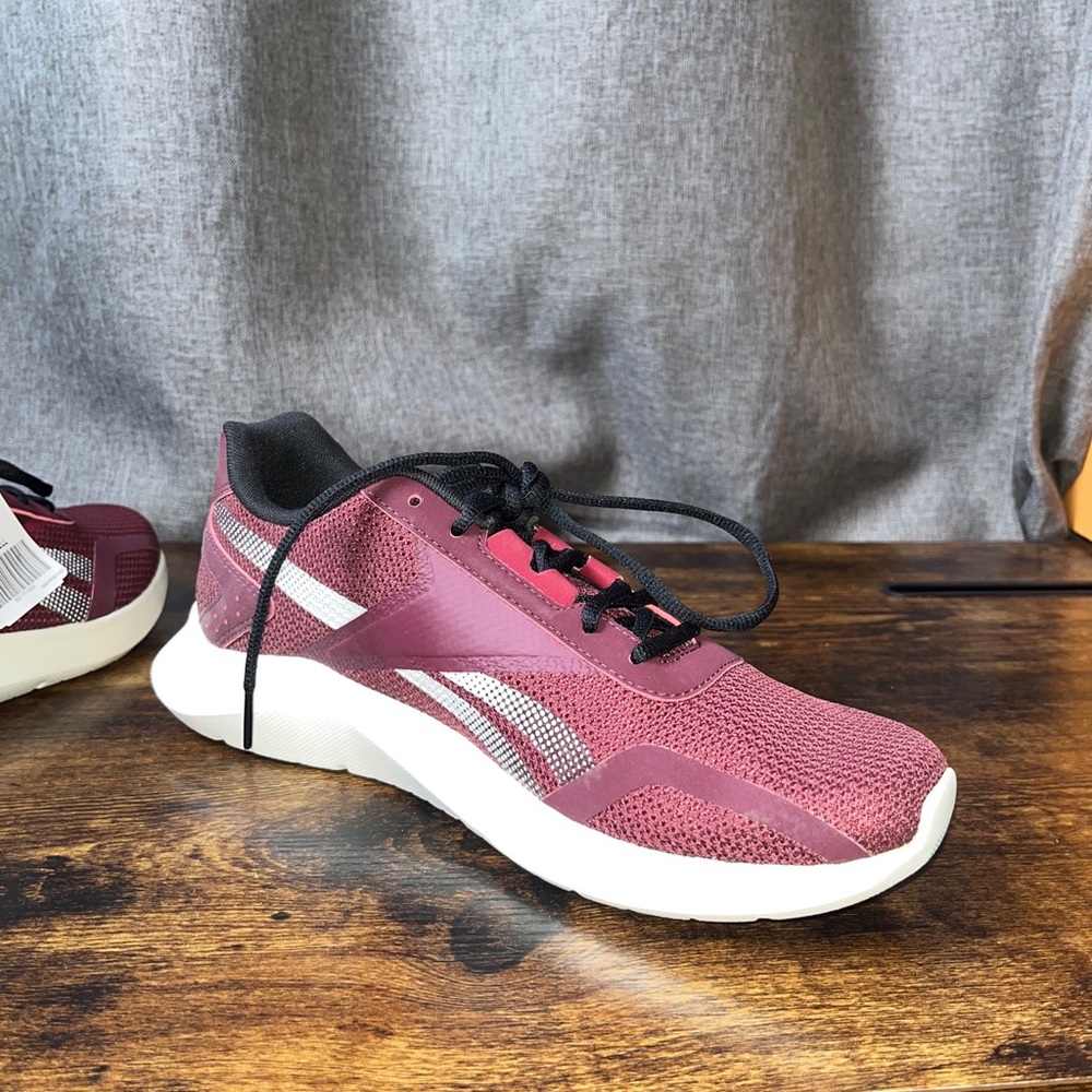 Size 9 - Reebok EnergyLux Red - Picture 8 of 9